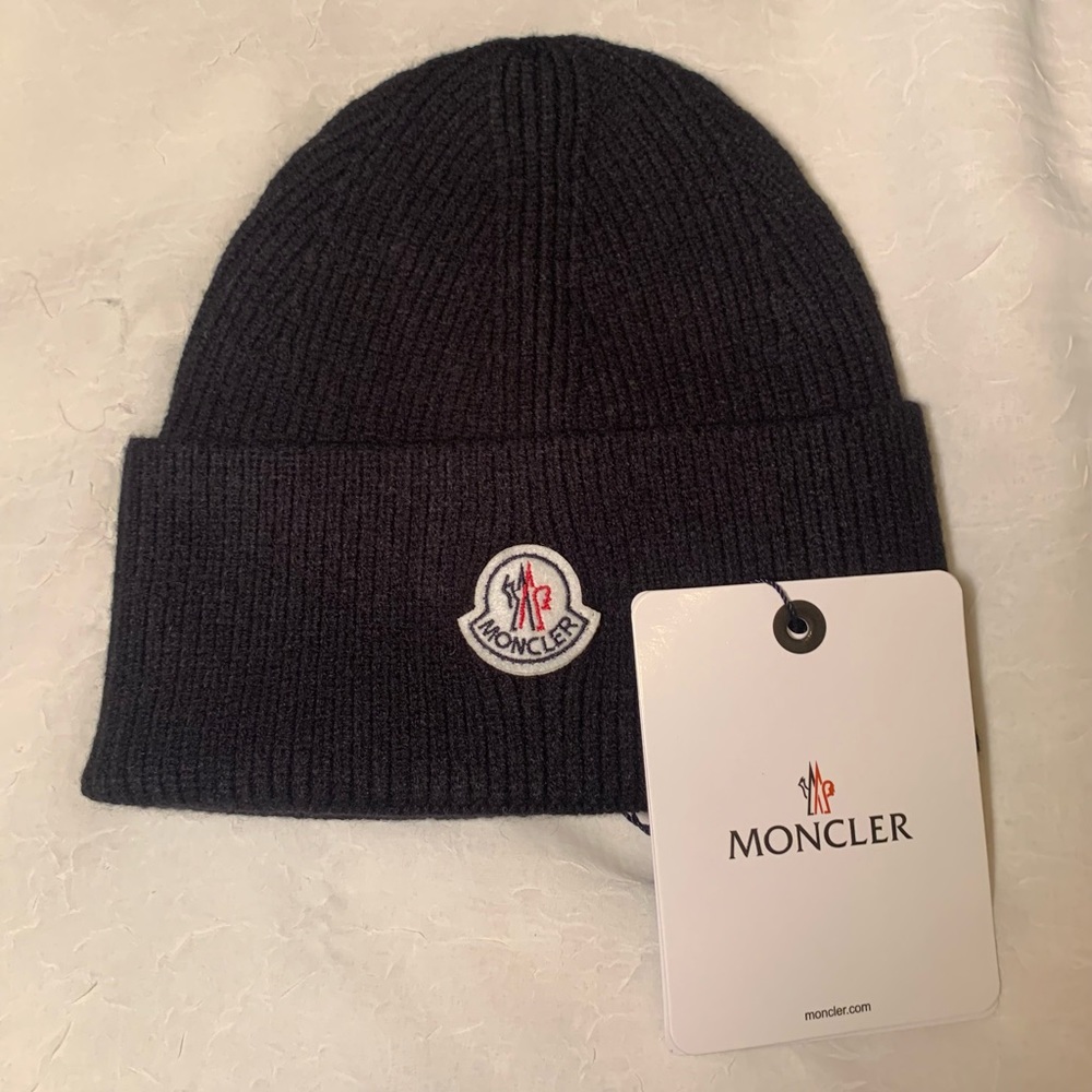 Moncler Beanie Black (NWT)